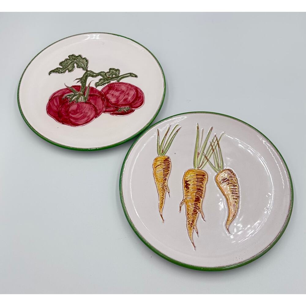 Italian Majolica N.708 Vintage 8" Serving Plates Hand Painted Pottery 2pc Set